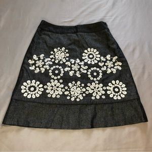 Ann Taylor Petites Embroidered Dark Gray Skirt Size 4P